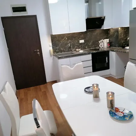 Sun Gates Byala Apartmán *